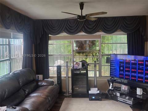 2940 NW 163rd St, Miami Gardens FL - photo 6 of 12
