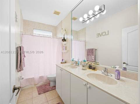 15541 SW 21st Ter, Miami FL - photo 9 of 59
