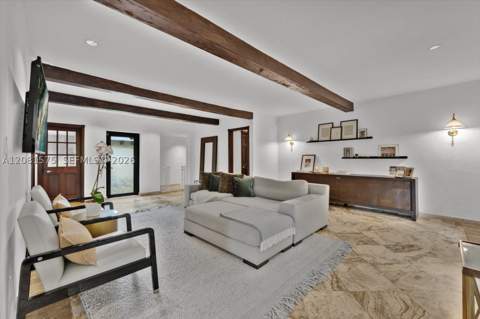 9204 NE 10th Ave, Miami Shores FL - photo 8 of 28