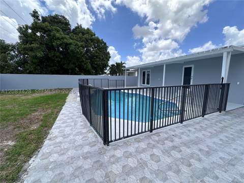 82 E 16th St, Hialeah FL - photo 11 of 42