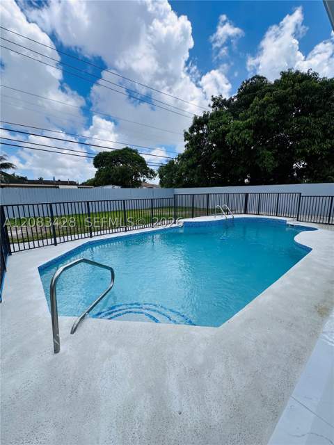 82 E 16th St, Hialeah FL - photo 12 of 42