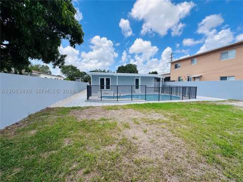 82 E 16th St, Hialeah FL - photo 14 of 42