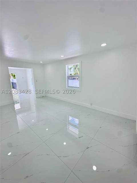 82 E 16th St, Hialeah FL - photo 24 of 42