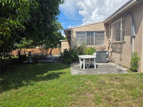 3070 NW 6th St, Miami FL - photo 20 of 25