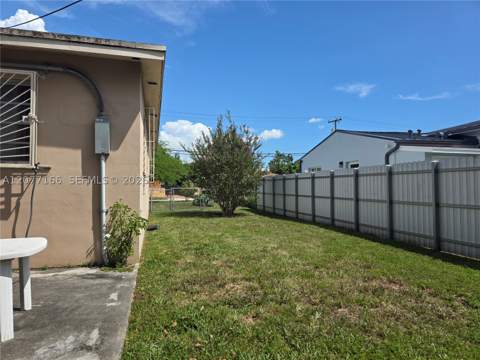 3070 NW 6th St, Miami FL - photo 21 of 25