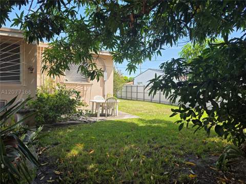 3070 NW 6th St, Miami FL - photo 23 of 25