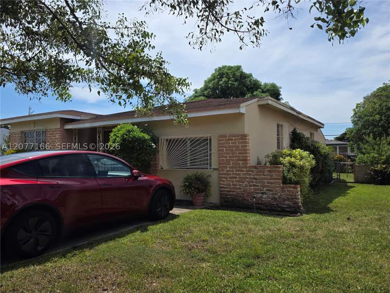 3 bedroom SingleFamilyResidence at 3070 NW 6th St, Palbicke & Garrisons 2nd, Miami — photo 4
