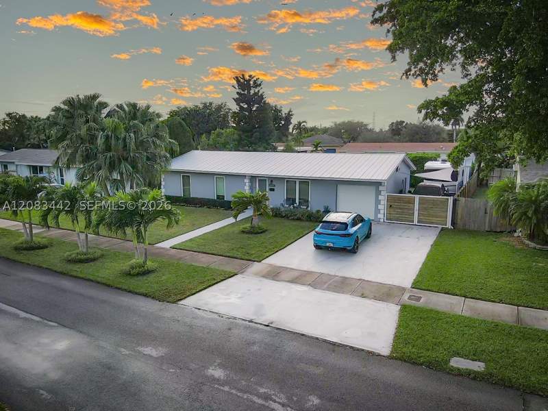 3 bedroom SingleFamilyResidence at 18124 SW 92nd Ct, Bel Aire Sec 16, Palmetto Bay — photo 2