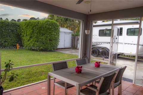 18124 SW 92nd Ct, Palmetto Bay FL - photo 20 of 29