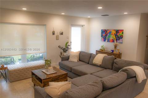 18124 SW 92nd Ct, Palmetto Bay FL - photo 9 of 29