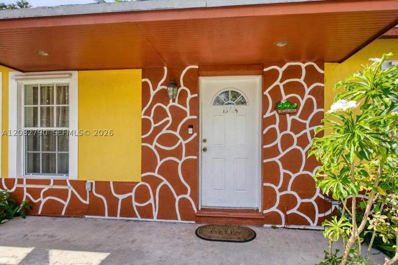 4 bedroom SingleFamilyResidence at 15724 SW 304th Ter, Knollwood Manor, Homestead — photo 2