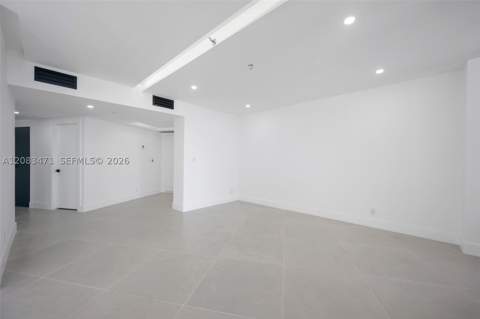 20281 E Country Club Dr 1008, Aventura FL - photo 10 of 51