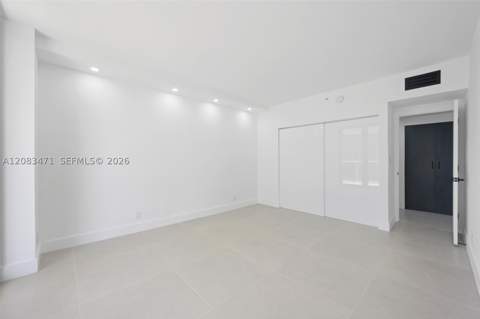20281 E Country Club Dr 1008, Aventura FL - photo 15 of 51