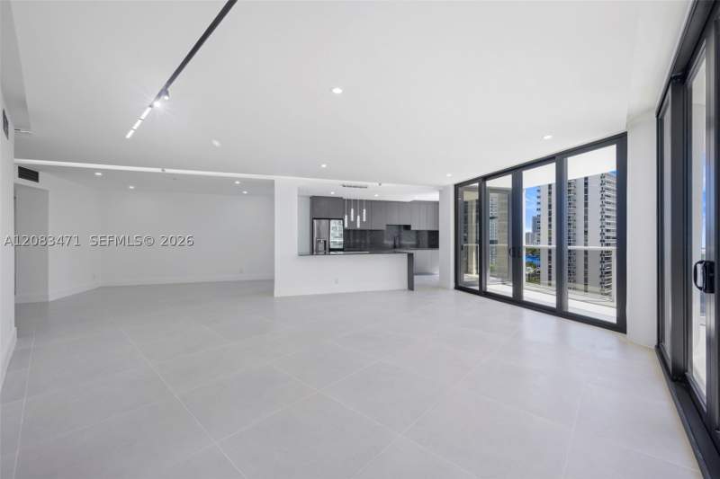 3 bedroom Condominium at 20281 E Country Club Dr 1008, Hamptons West Condo, Aventura — photo 4