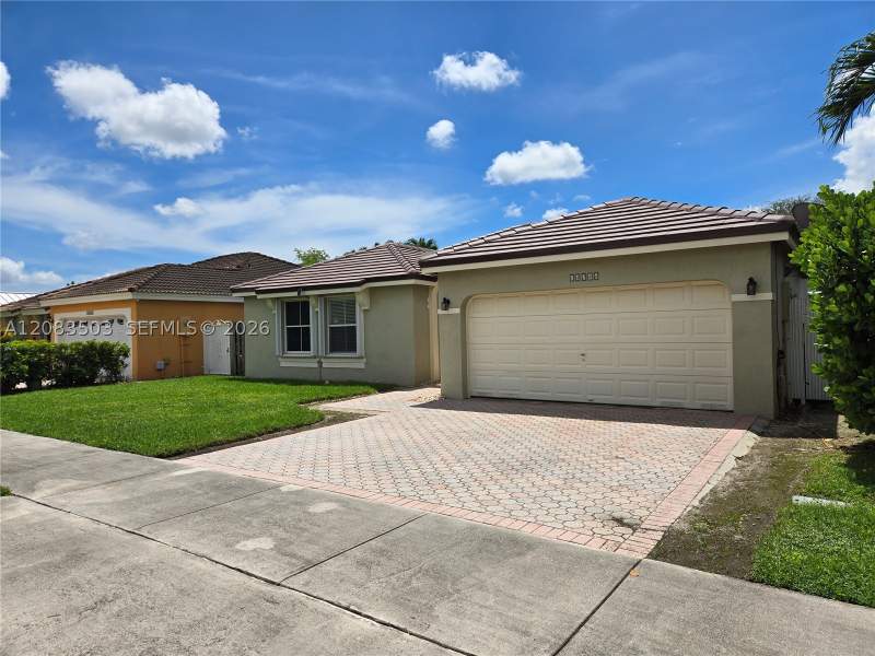 3 bedroom SingleFamilyResidence at 14246 SW 162nd St, Laguna Ponds Sec I, Miami — photo 2