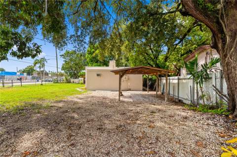 16860 NE 3rd Ct, North Miami Beach FL - photo 10 of 43