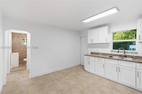 16860 NE 3rd Ct, North Miami Beach FL - photo 15 of 43