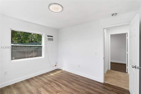 16860 NE 3rd Ct, North Miami Beach FL - photo 21 of 43
