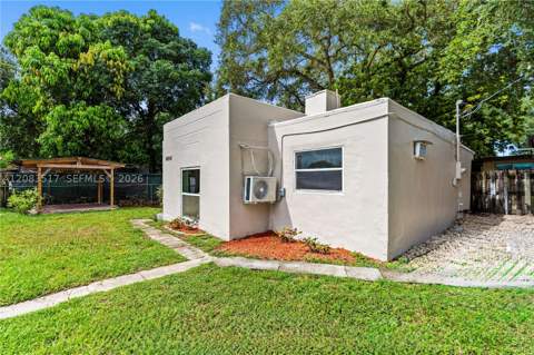 16860 NE 3rd Ct, North Miami Beach FL - photo 7 of 43