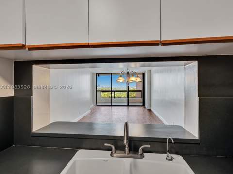 2555 Collins Ave 1604, Miami Beach FL - photo 21 of 31