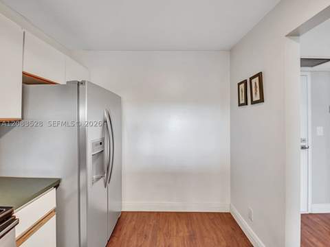 2555 Collins Ave 1604, Miami Beach FL - photo 24 of 31