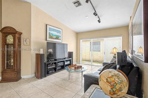 14033 SW 155 Ct, Miami FL - photo 9 of 30