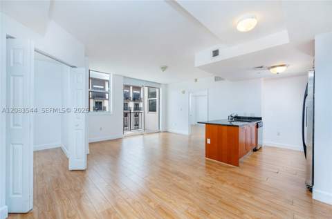 4100 Salzedo St 919, Coral Gables FL - photo 6 of 37