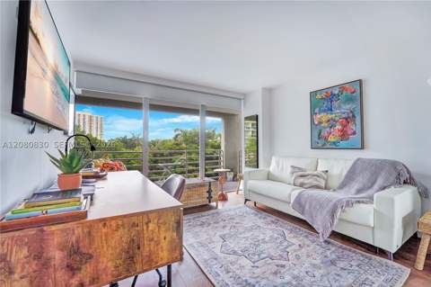 2025 Brickell Ave 706, Miami FL - photo 15 of 24