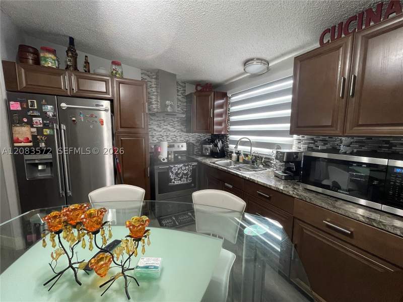 3 bedroom Condominium at 19800 SW 180th Ave unit 132, Americana Village Condo, Miami — photo 4