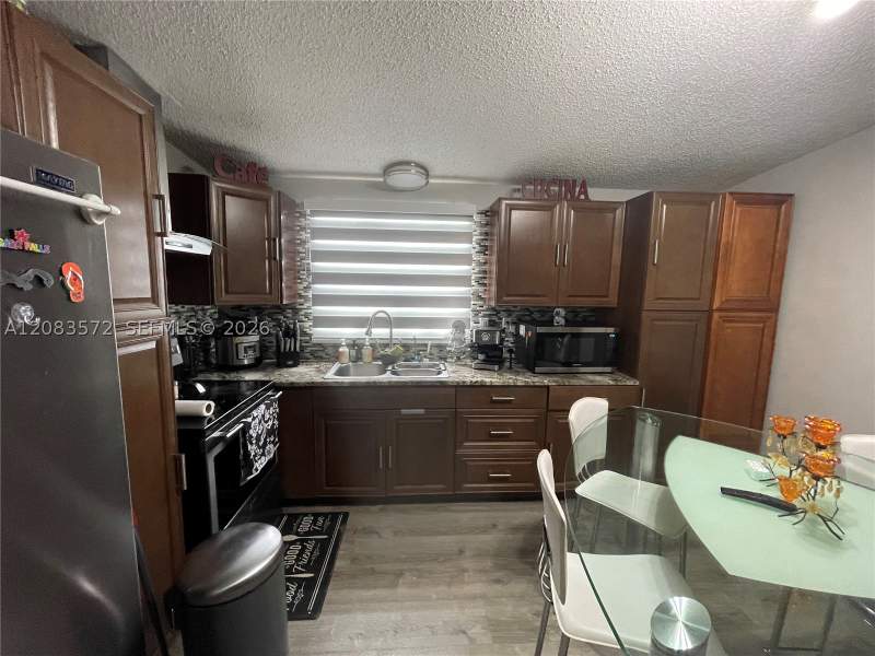 3 bedroom Condominium at 19800 SW 180th Ave unit 132, Americana Village Condo, Miami — photo 5
