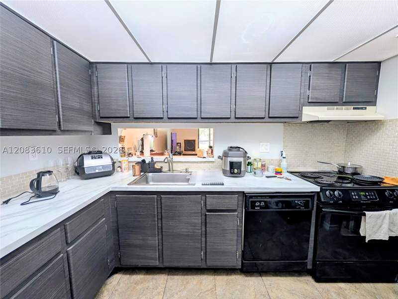 2 bedroom Condominium at 8075 SW 107th Ave 123, The Horizons Condo #7, Miami — photo 5