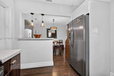 704 NE 88th St, Miami FL - photo 12 of 30