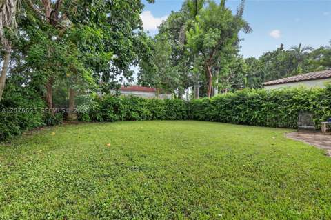 704 NE 88th St, Miami FL - photo 23 of 30