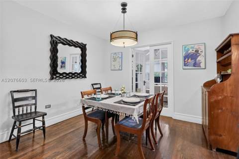 704 NE 88th St, Miami FL - photo 7 of 30