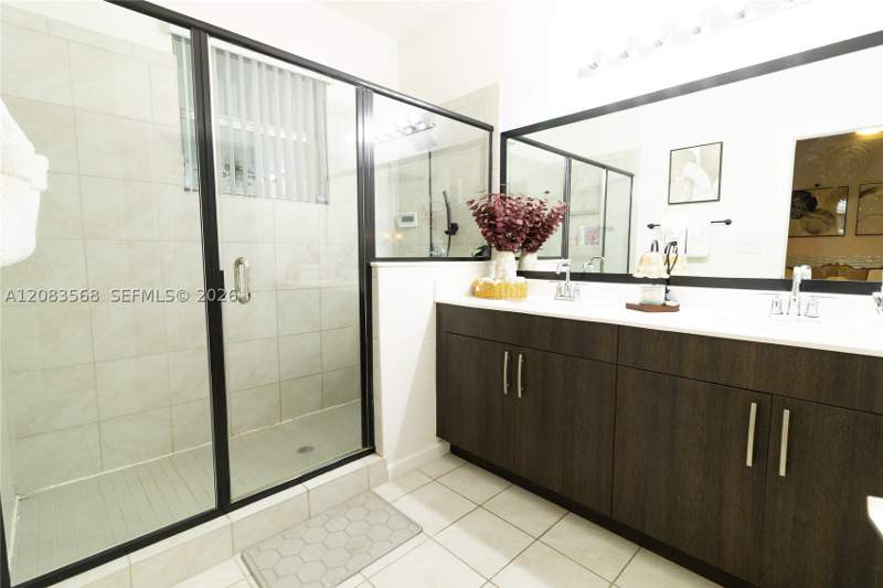 3 bedroom SingleFamilyResidence at 27848 SW 133rd Ave, A.H. At Turnpike South Fi, Homestead — photo 5