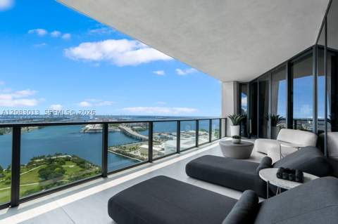 1000 Biscayne Blvd 3402, Miami FL - photo 9 of 45