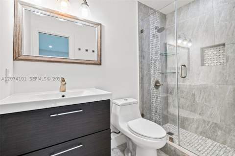 3197 W 79th Pl, Hialeah FL - photo 11 of 33