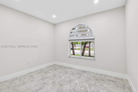 3197 W 79th Pl, Hialeah FL - photo 15 of 33