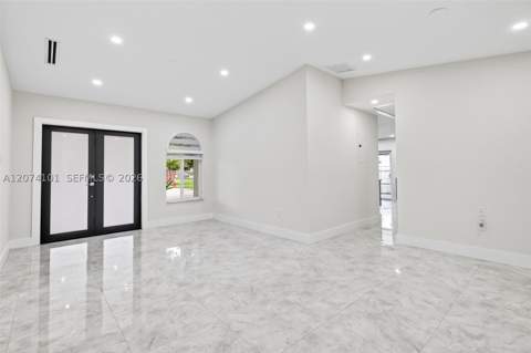 3197 W 79th Pl, Hialeah FL - photo 6 of 33