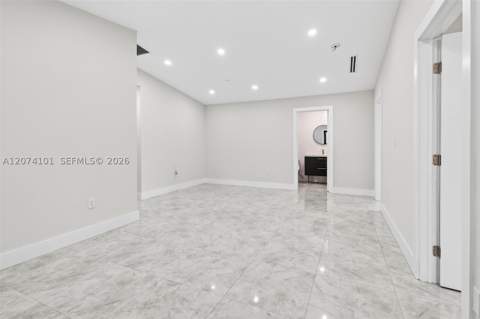 3197 W 79th Pl, Hialeah FL - photo 8 of 33