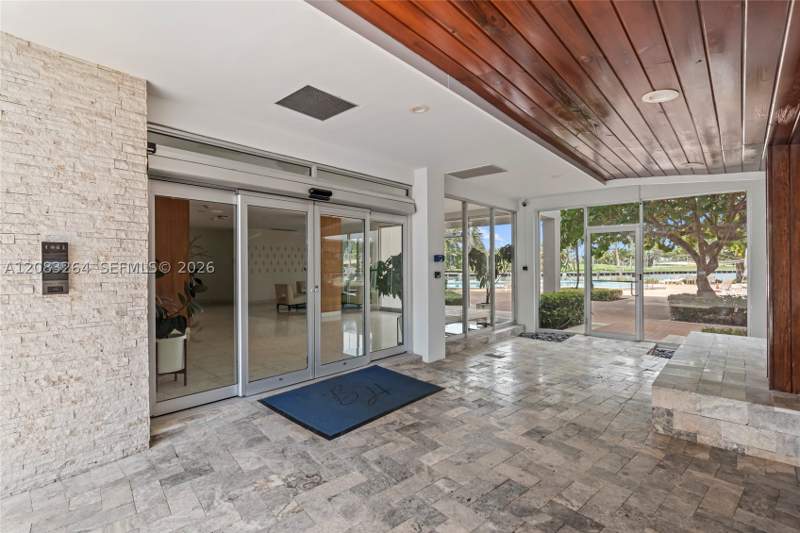 1 bedroom Condominium at 9100 W Bay Harbor Dr 5B, Blair House Condo - West, Bay Harbor Islands — photo 2