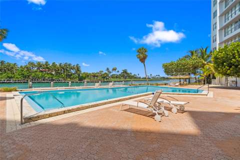 9100 W Bay Harbor Dr 5B, Bay Harbor Islands FL - photo 6 of 28
