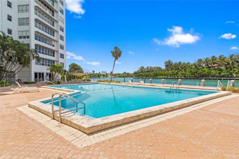 9100 W Bay Harbor Dr 5B, Bay Harbor Islands FL - photo 7 of 28