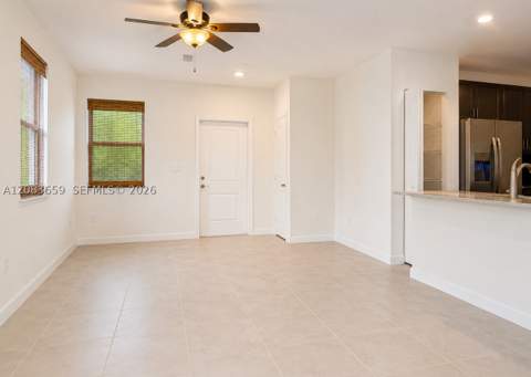 1100 SE 26th Ter, Homestead FL - photo 6 of 27