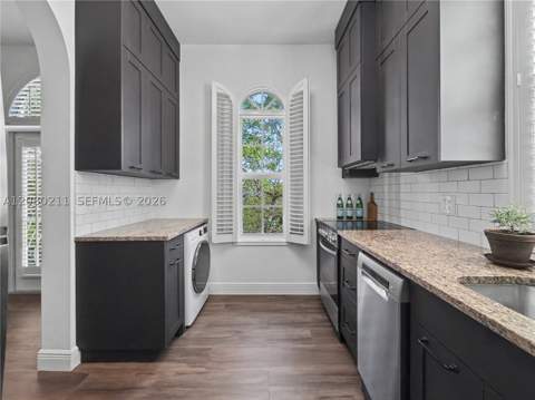 111 Edgewater Dr 3B, Coral Gables FL - photo 6 of 15