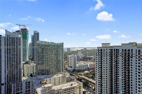 45 SW 9th St 3405, Miami FL - photo 16 of 32