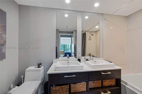 45 SW 9th St 3405, Miami FL - photo 8 of 32