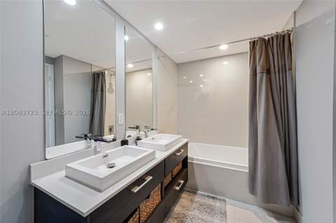 45 SW 9th St 3405, Miami FL - photo 9 of 32