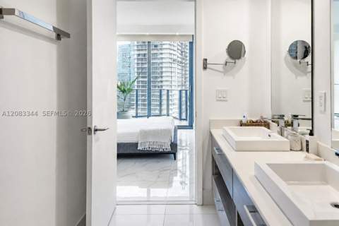 1300 S Miami Ave 2006, Miami FL - photo 16 of 33