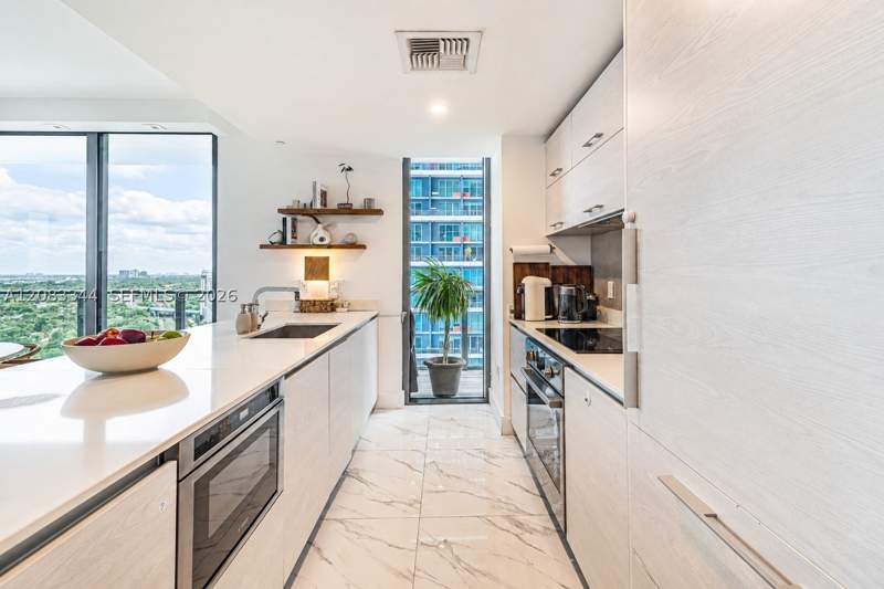 3 bedroom Condominium at 1300 S Miami Ave 2006, 1300 S Miami Avenue Condo, Miami — photo 3